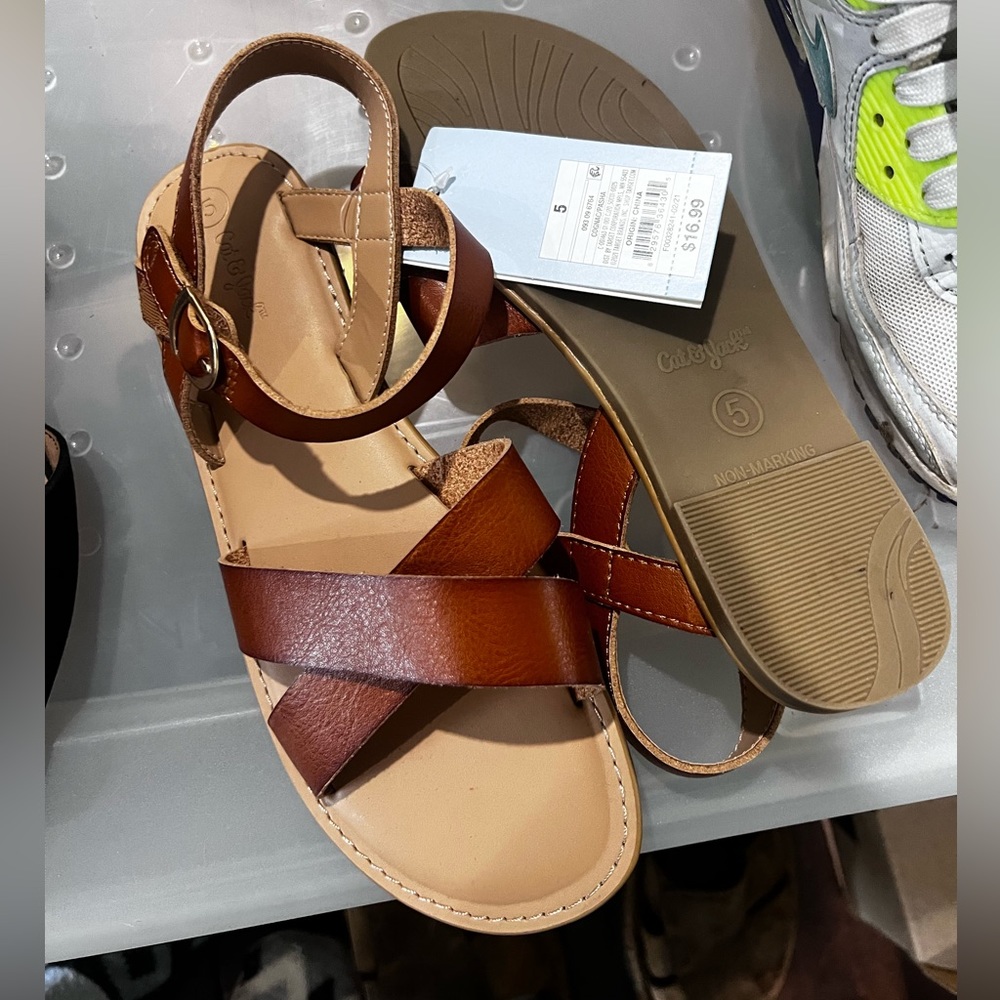 Brand new never used size 5